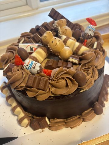 Kinder Celebration Cake