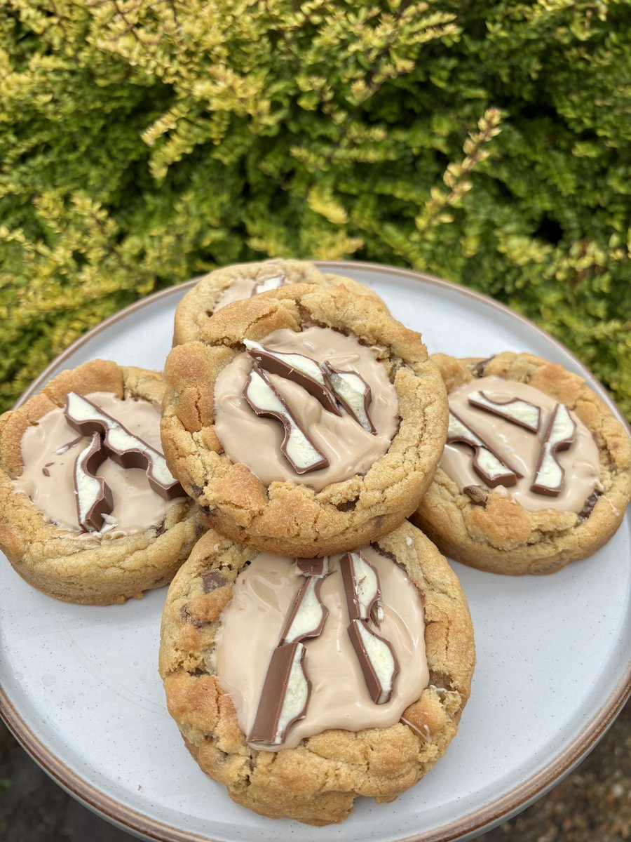 Kinder Deep Dish Cookie